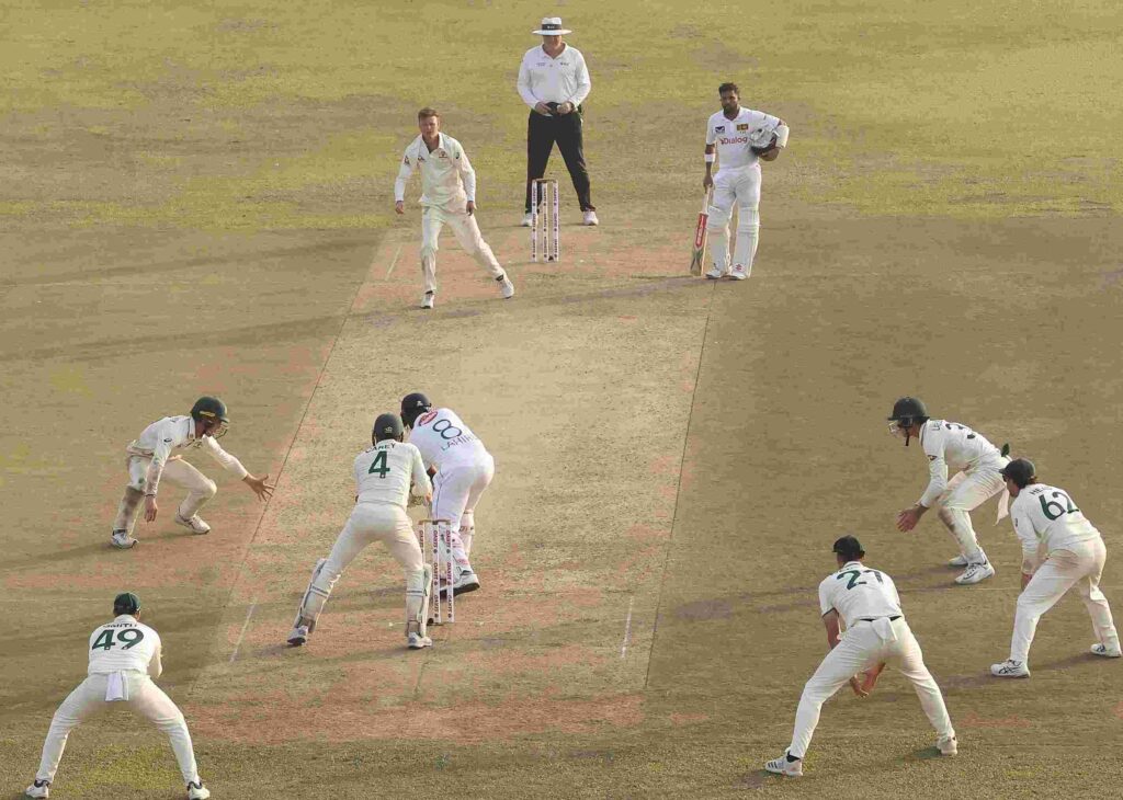 Smith and Carey's ton put Sri Lanka on back foot